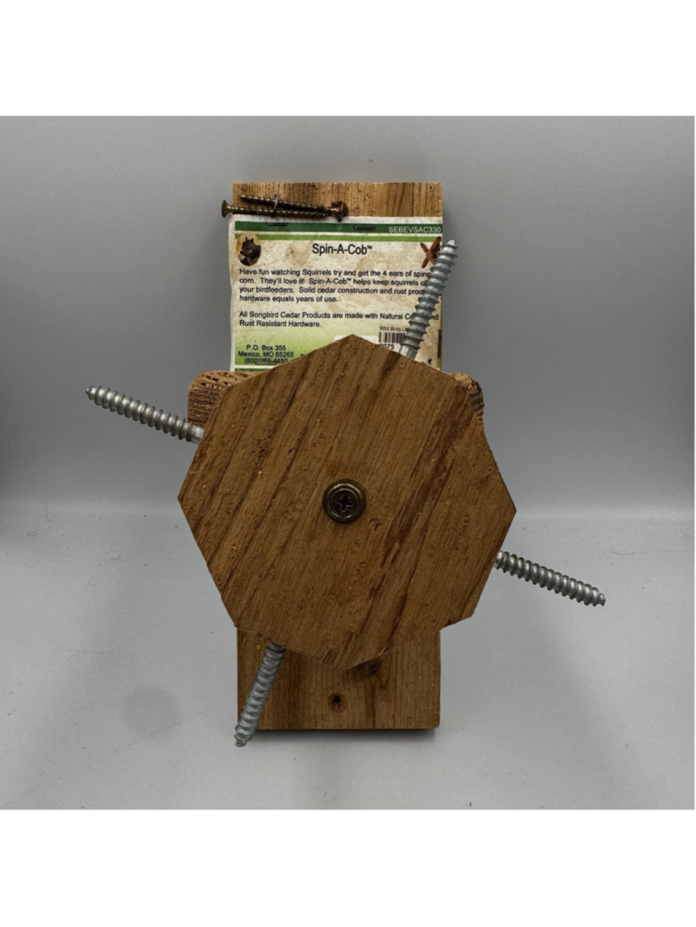 Songbird Cedar Spin-A-Cob Squirrel Corn Holder Bird Feeder Cedar Wood USA